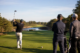 Företagare spelar golf